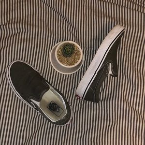 grey vans